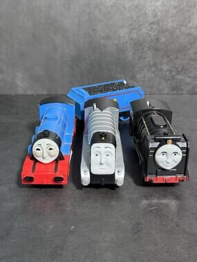 Thomas Trackmaster Trains Gordon, Spencer and Hiro FOR PARTS / NOT WORKING!